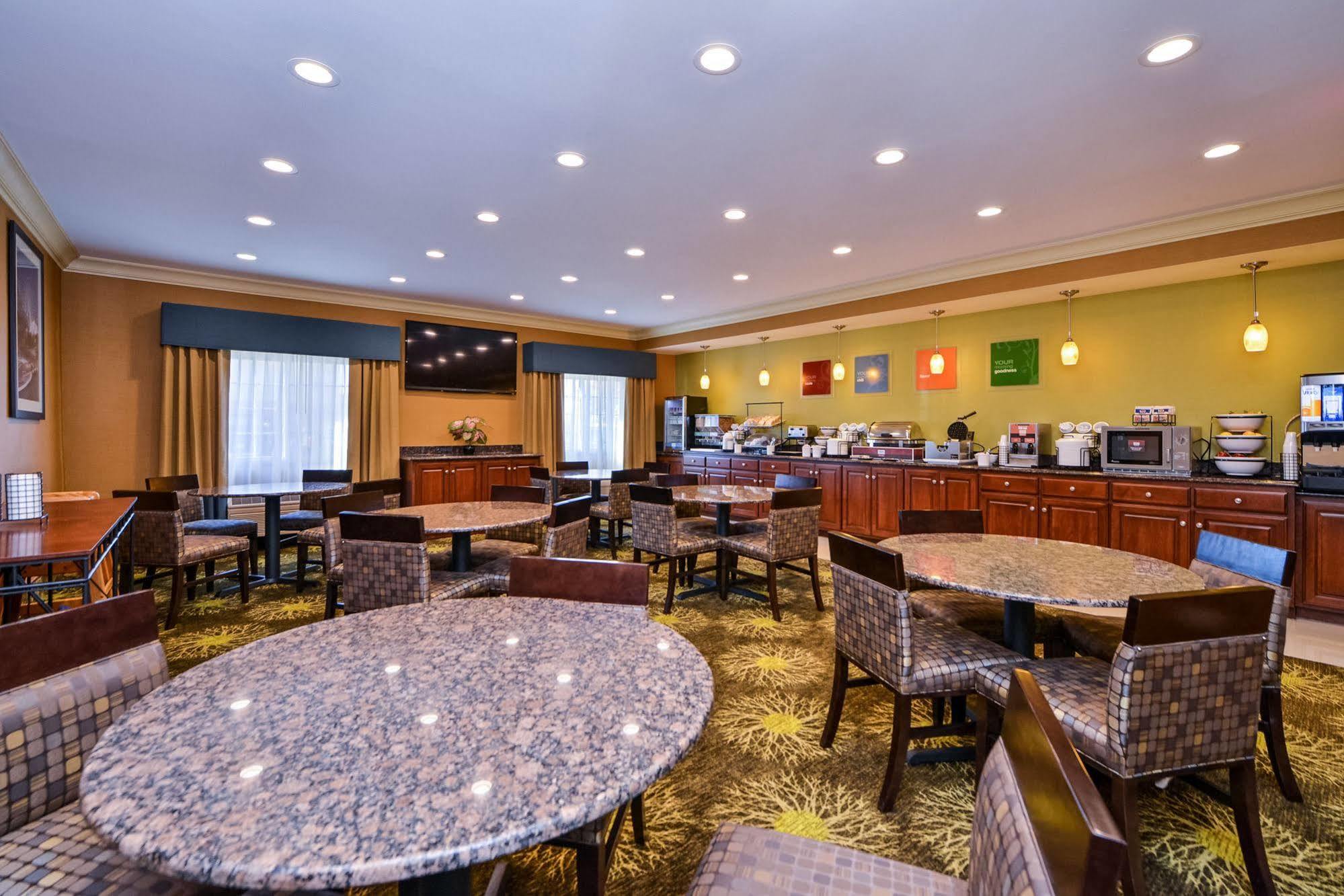 Mainstay Suites Joliet I-55 Bagian luar foto